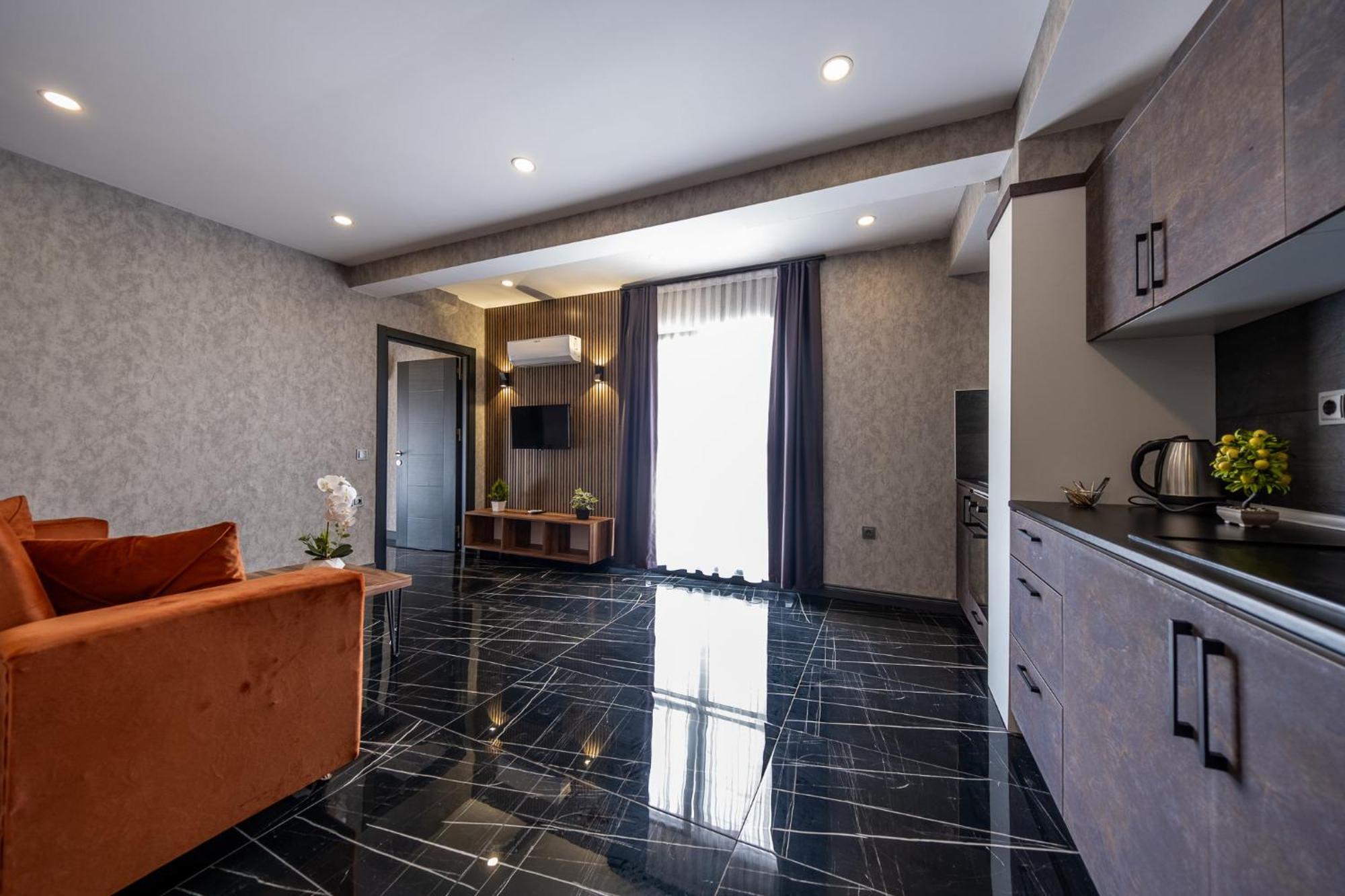 Mrt Suites Lara Antalya Luaran gambar